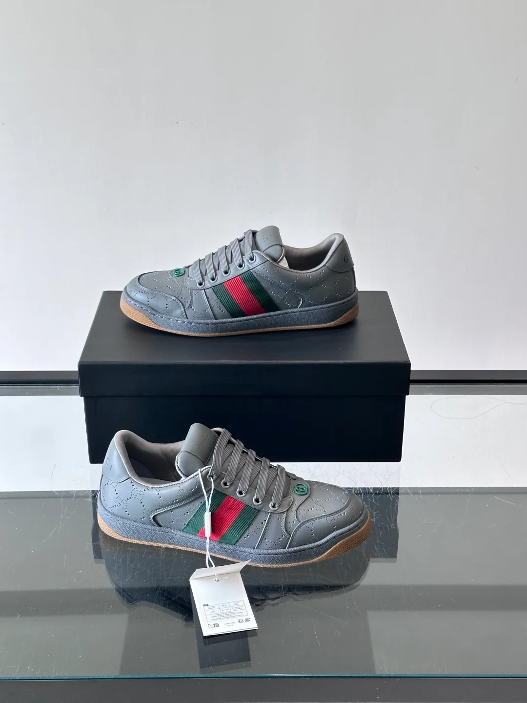 Women's Sneakers GUCCI 18101948
