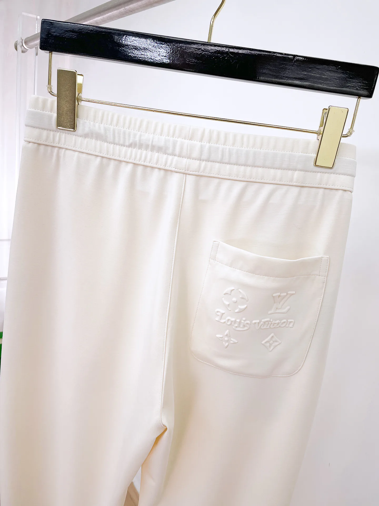 Men's Trousers LOUIS VUITTON 18399363