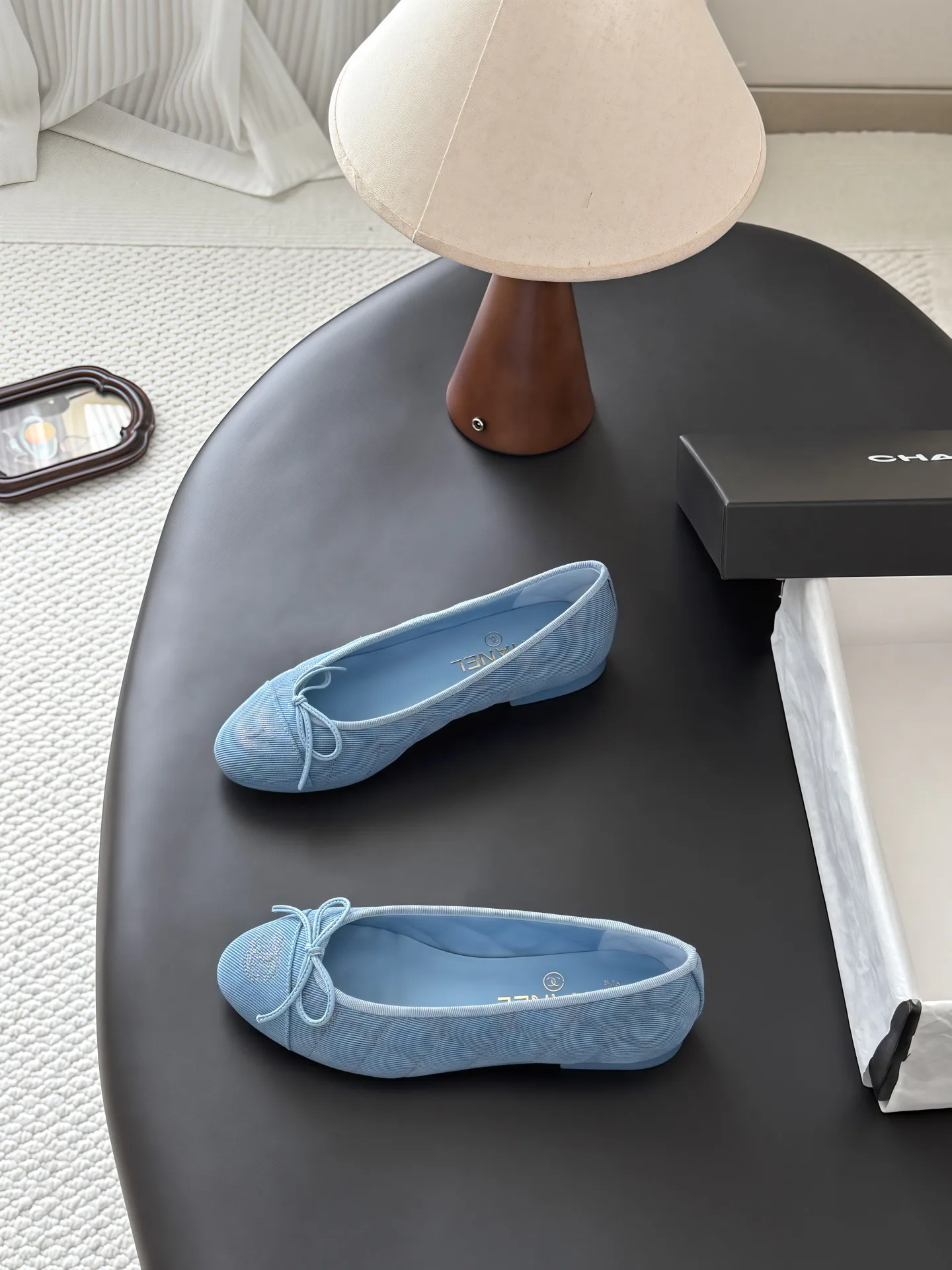 Women's Ballet Flats CHANEL 18083672