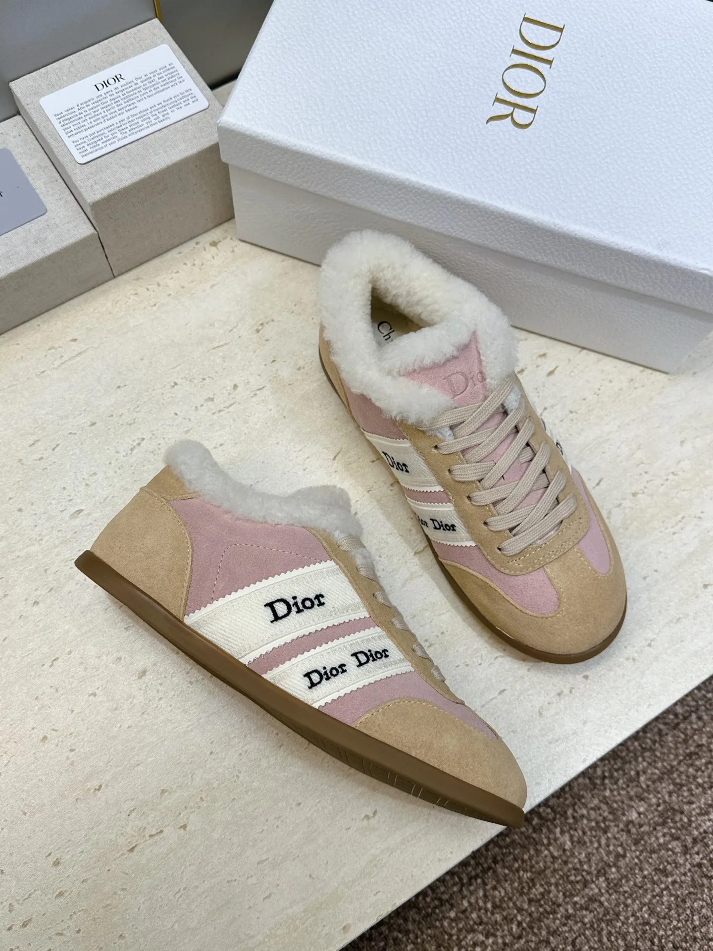 Women's Sneakers CHRISTIAN DIOR 18247834