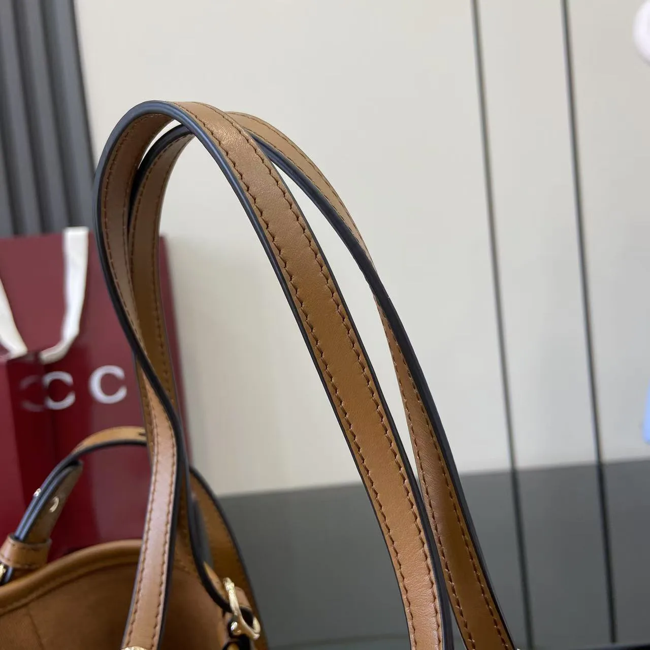 Women's Classic Handbags GUCCI 18404546