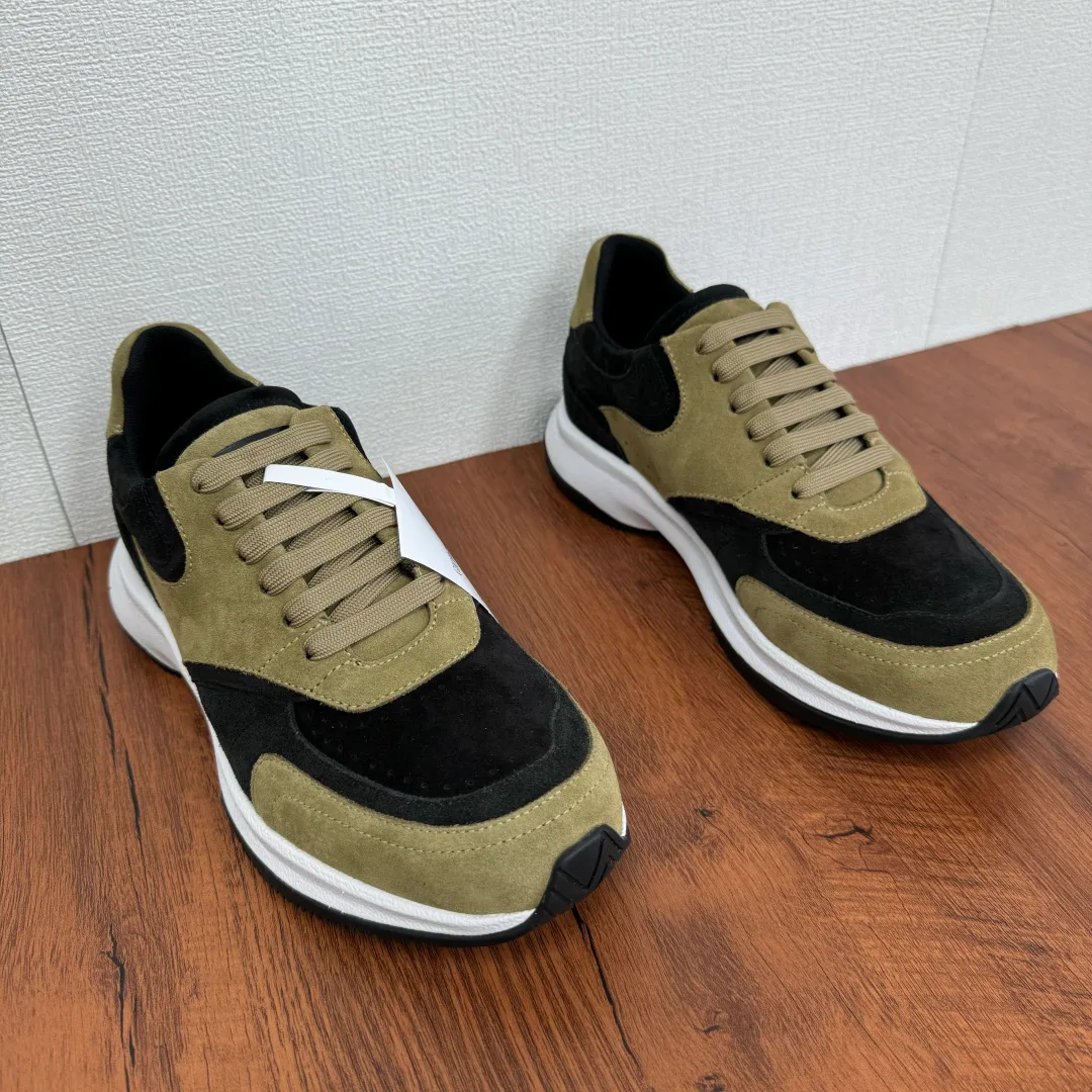 Men's Sneakers ARMANI 18100461