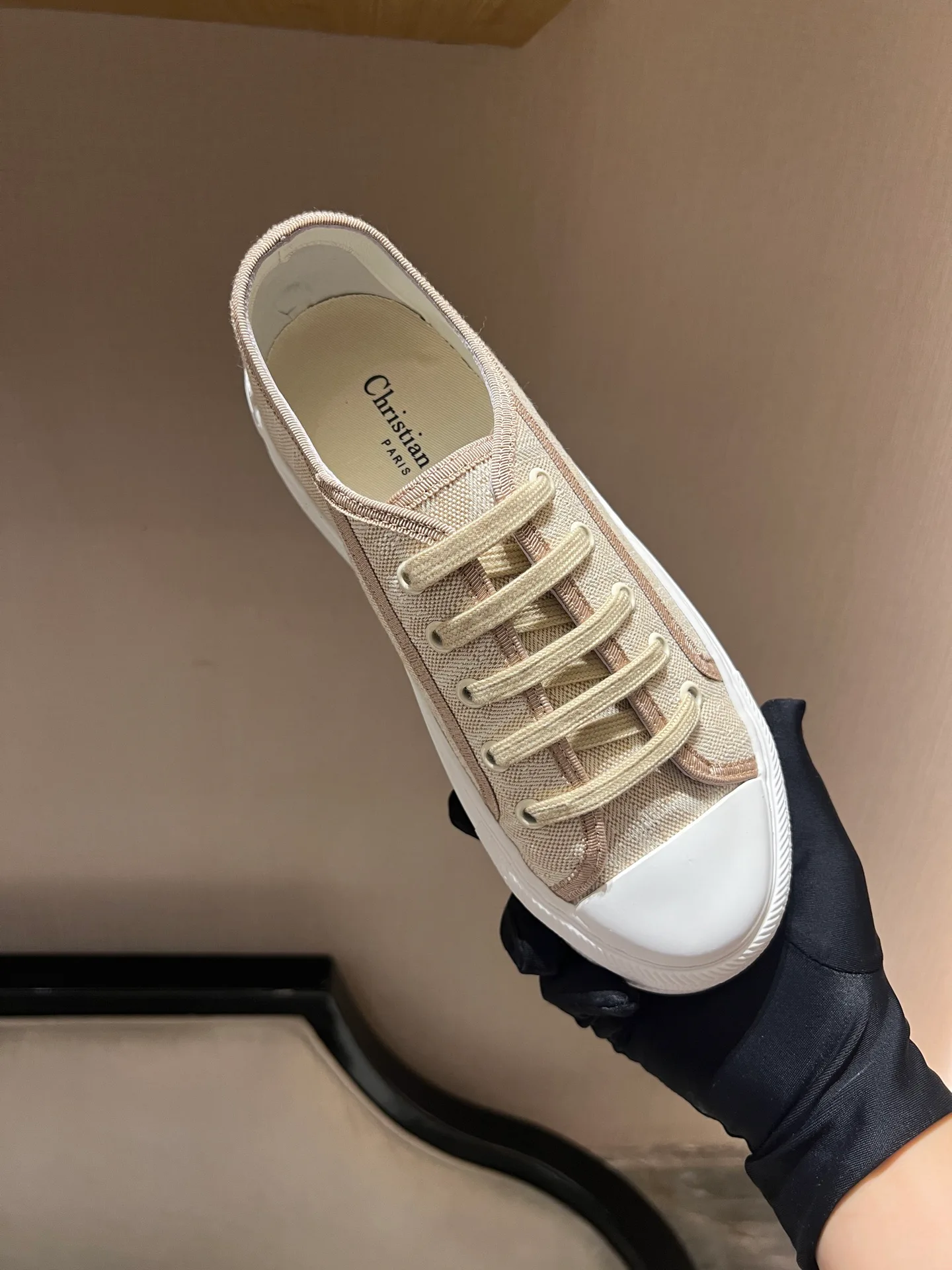 Women's Sneakers CHRISTIAN DIOR 18020286