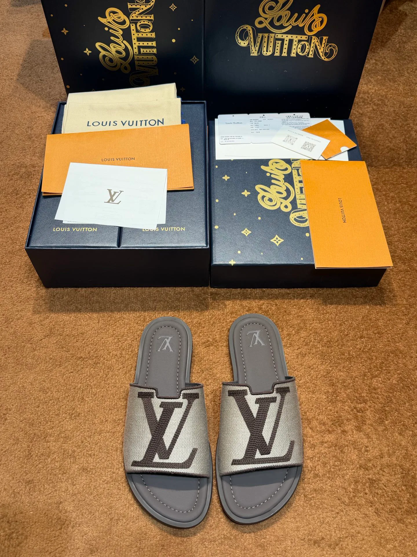 Men's Flip-Flops LOUIS VUITTON 17342956