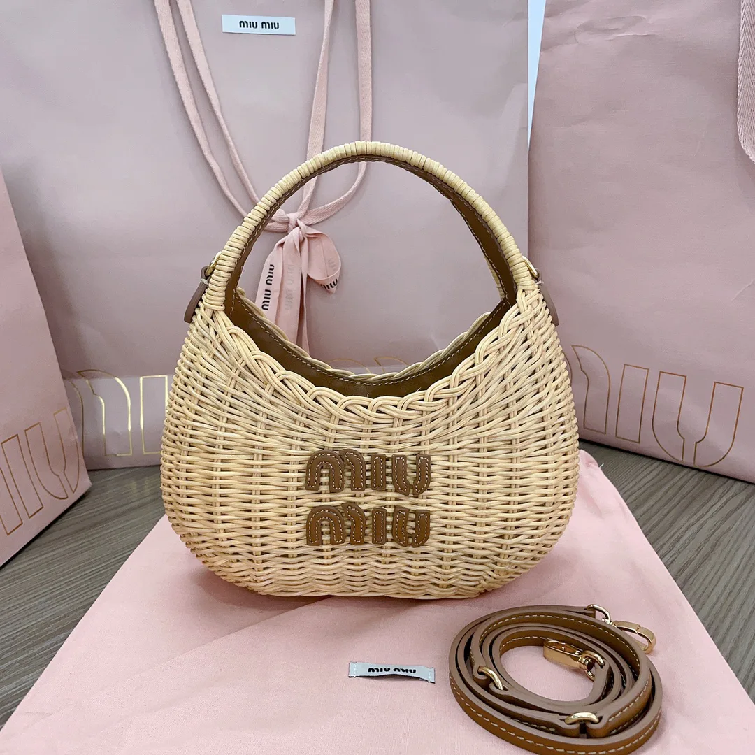 Women's Shoulder Bags MIU MIU 18004734