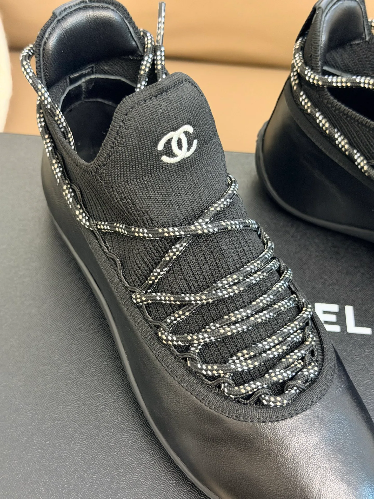 Women's Sneakers CHANEL 17510618