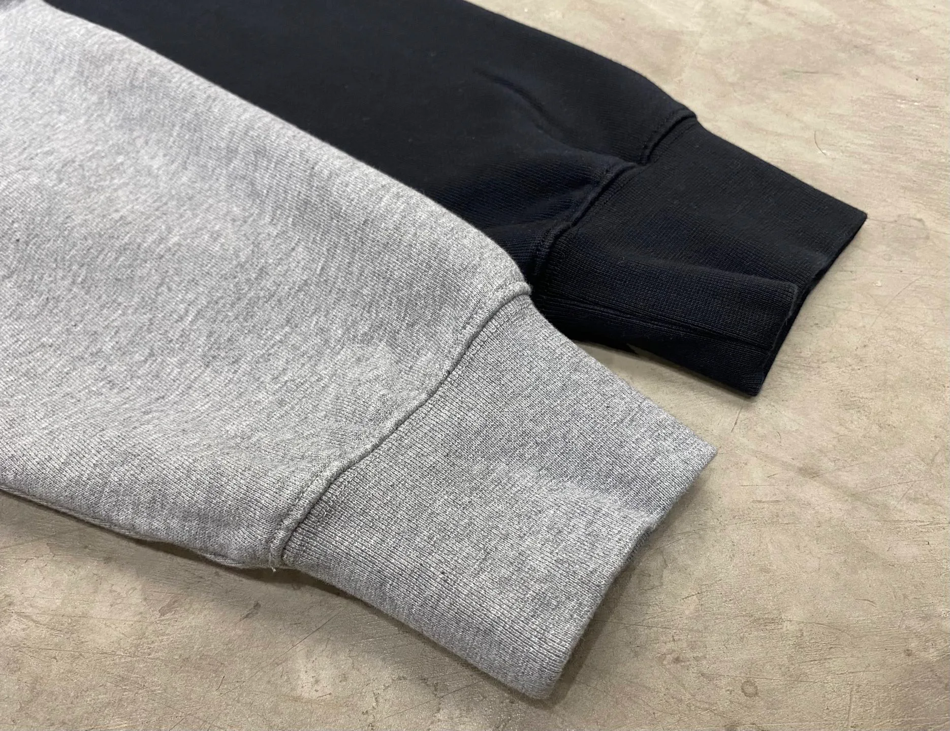 Men's Sweatshirts And Hoodies MIU MIU 18411458