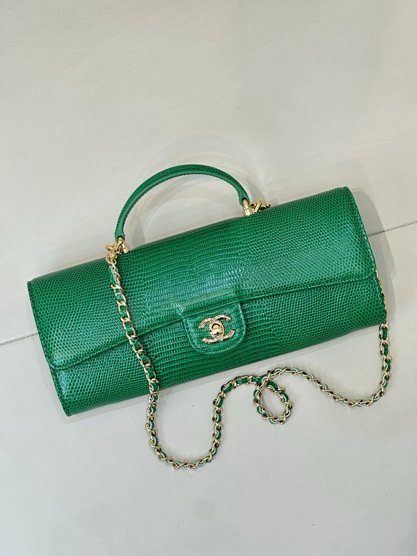 Women's Classic Handbags CHANEL 17376130