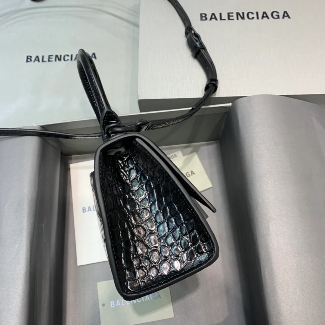 Women's Classic Handbags BALENCIAGA 18457346
