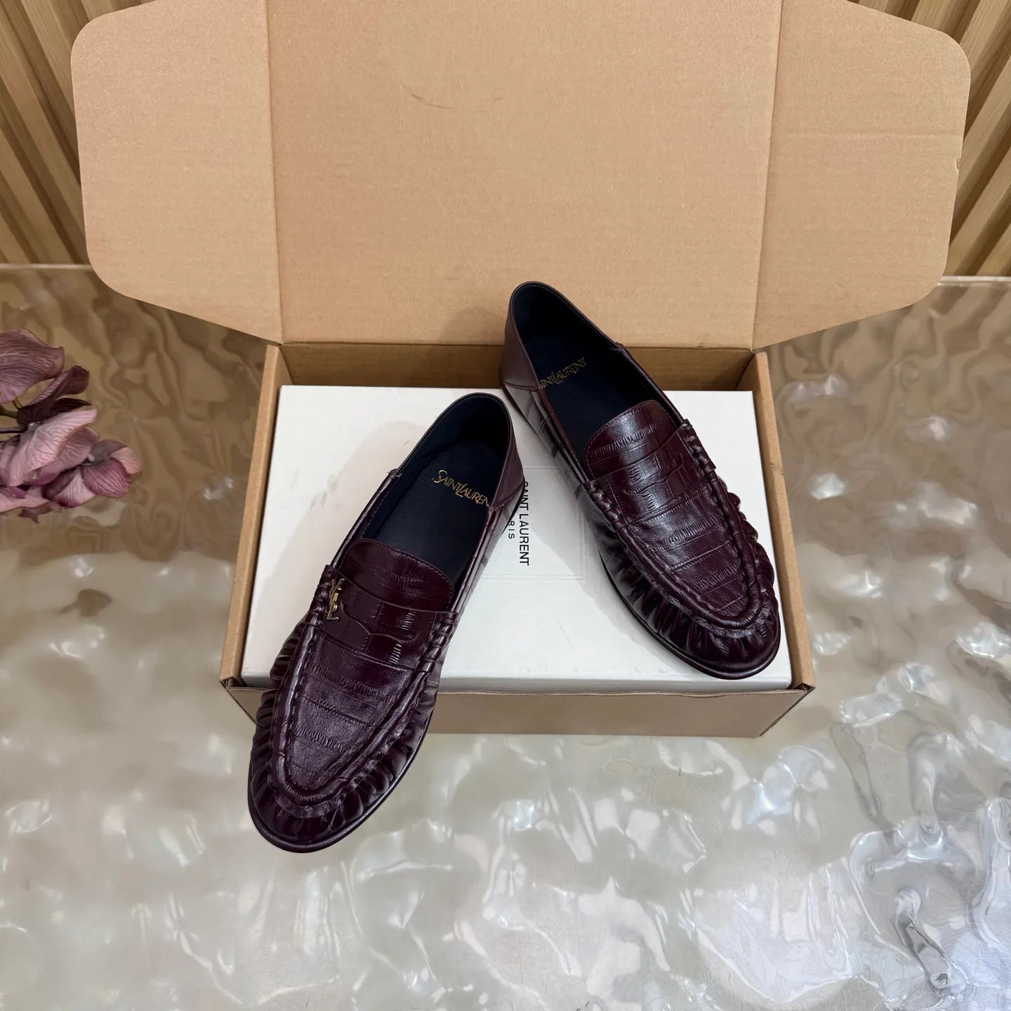 Women's Loafers And Moccasins SAINT LAURENT 18062363