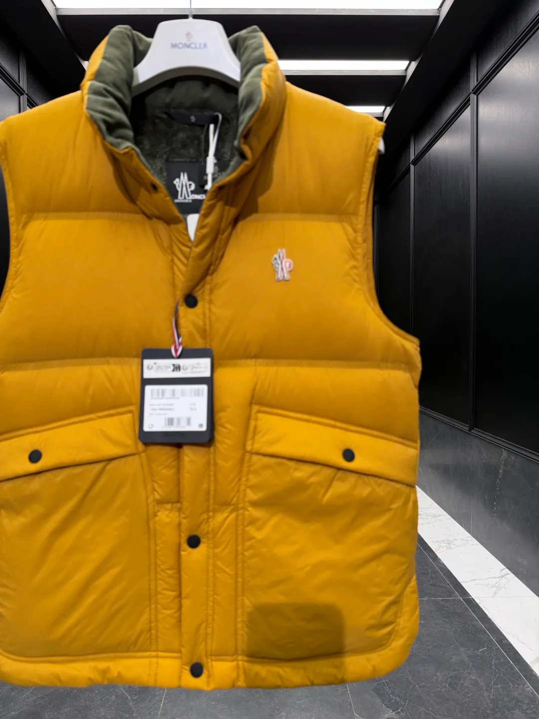 Men's Vests MONCLER 18416849