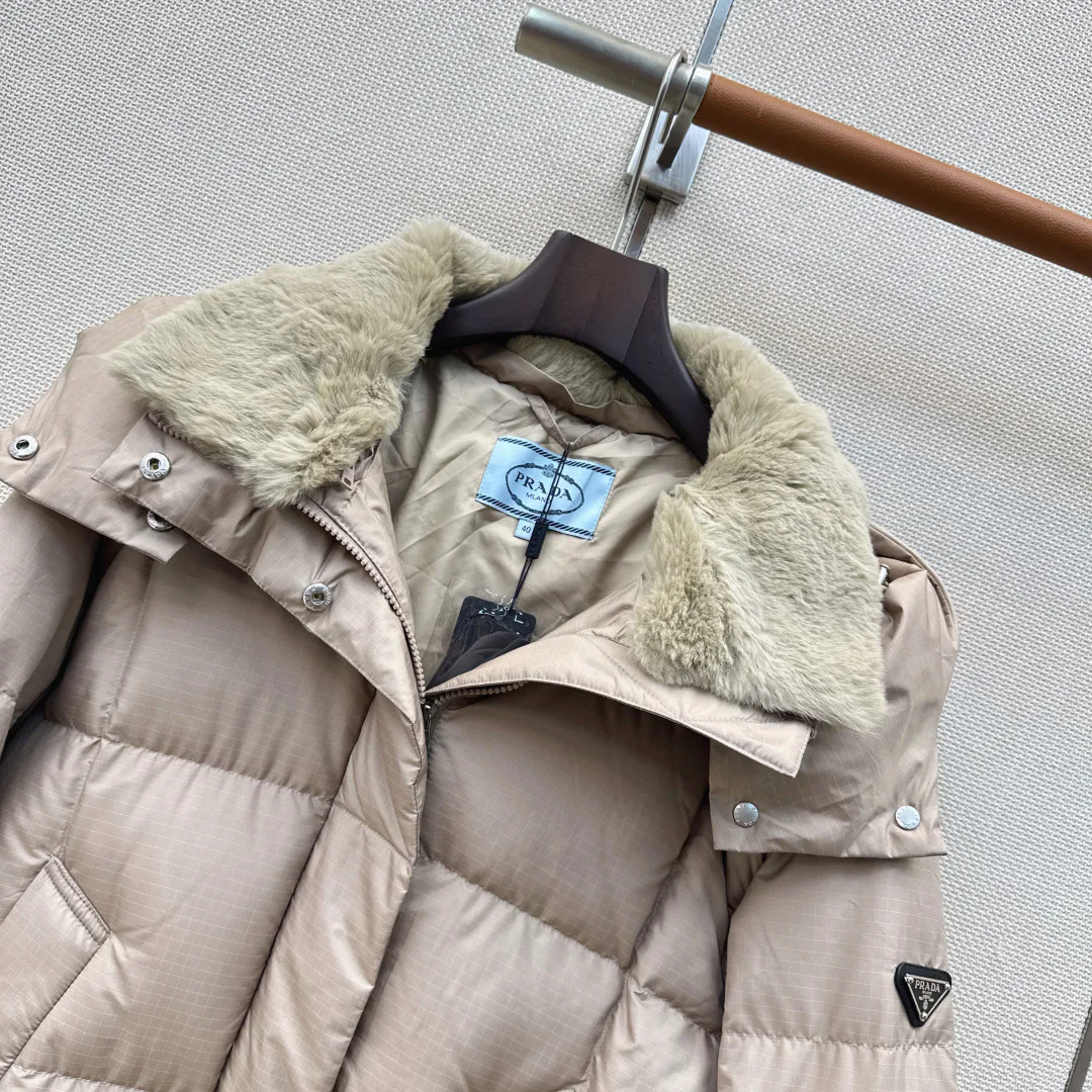 Women's Jackets And Down Jackets PRADA 18094560
