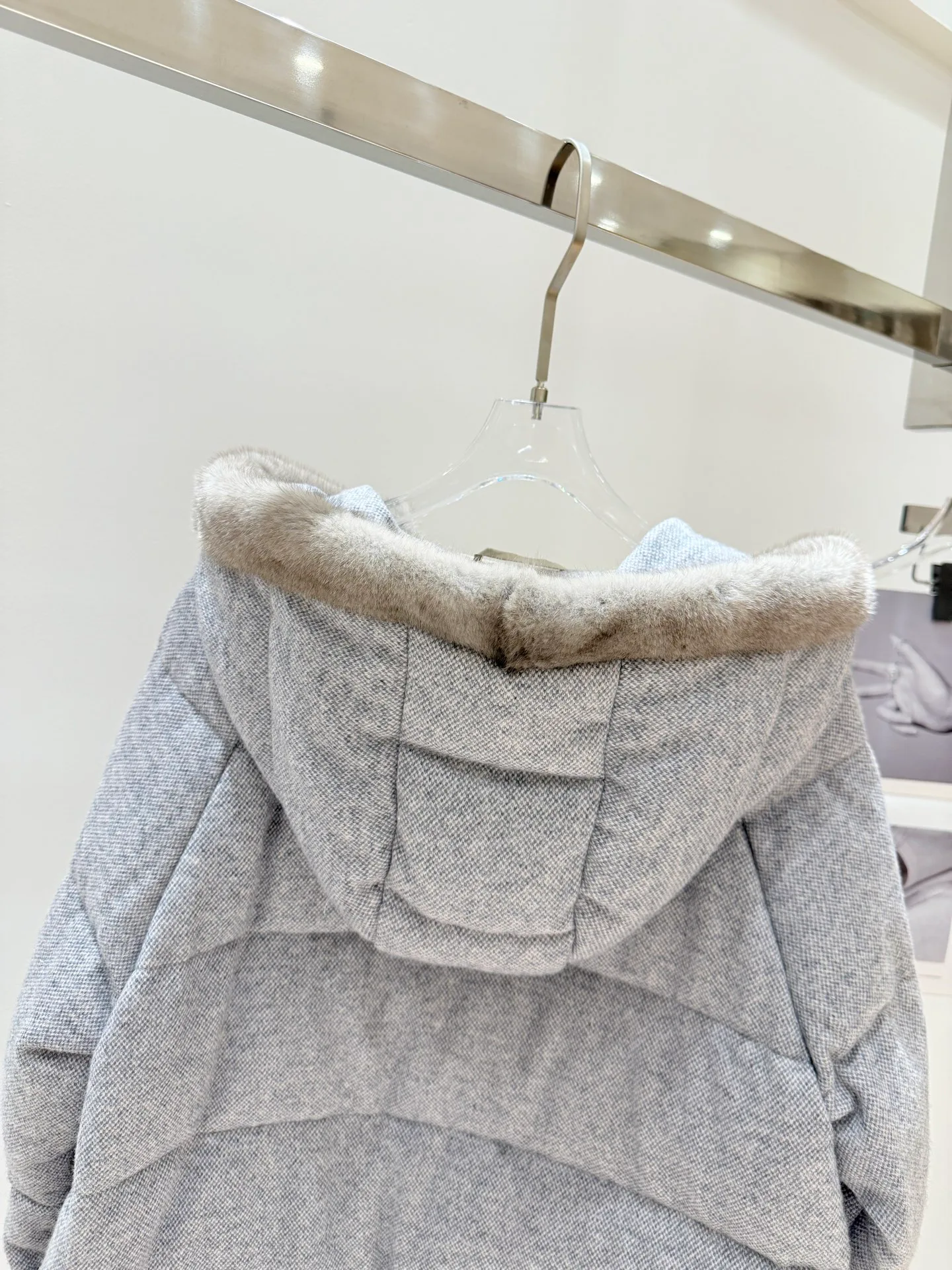 Women's Jackets And Down Jackets LORO PIANA 18082724