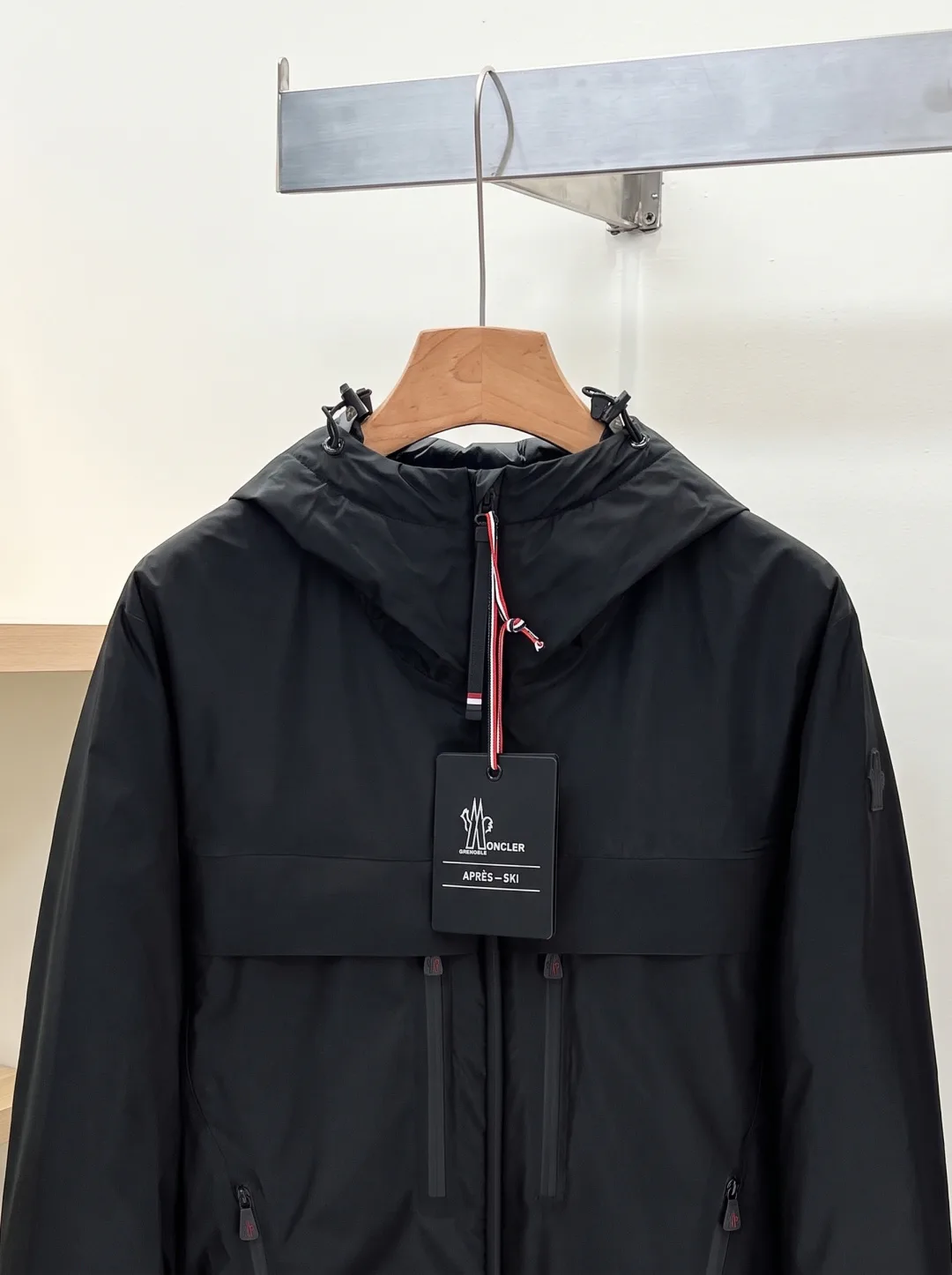 Куртки И Пуховики Мужские Moncler 18596617