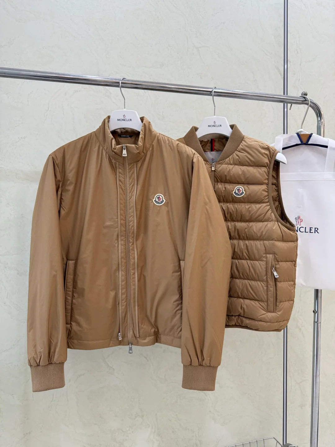 Men's Jackets And Down Jackets MONCLER 18507134