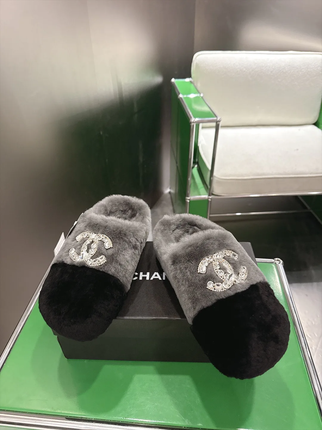 Women's Slippers CHANEL 18053388
