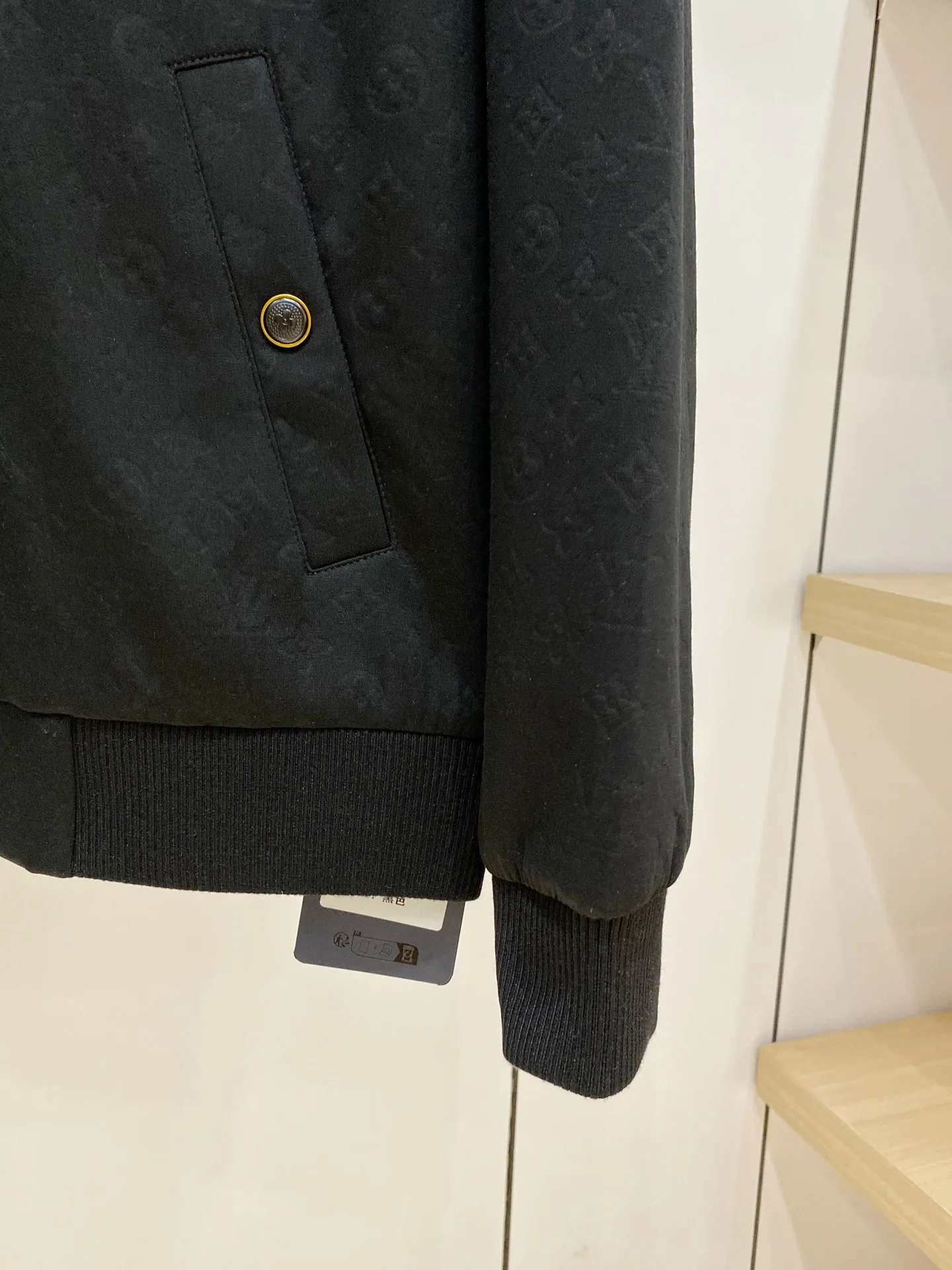 Women's Jackets And Down Jackets LOUIS VUITTON 18178226
