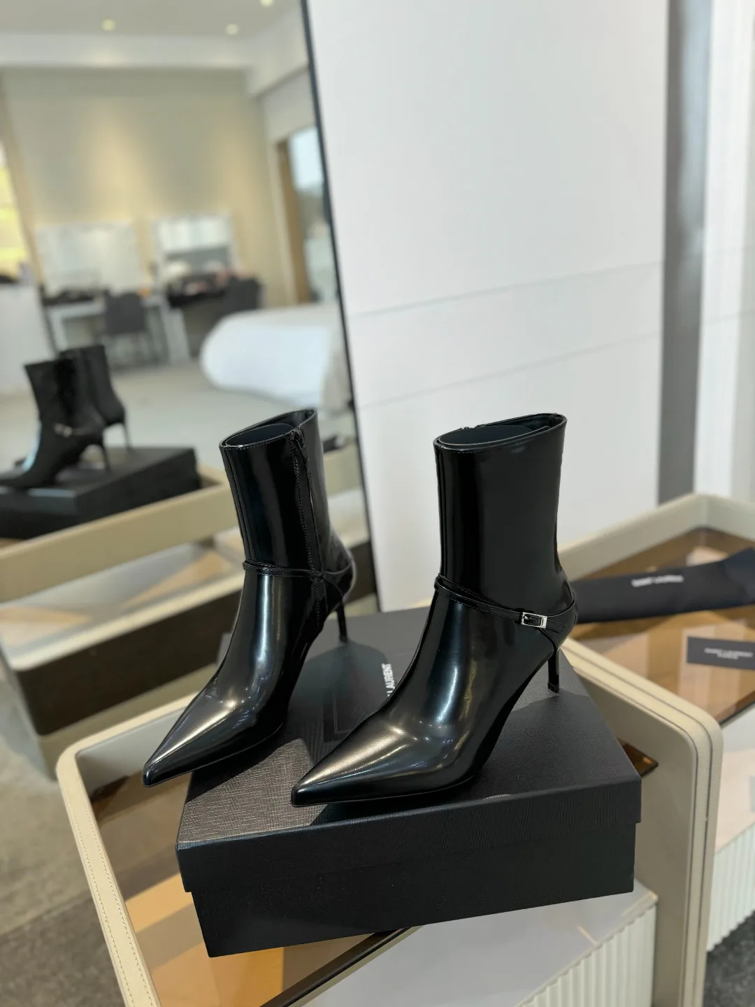 Women's Booties SAINT LAURENT 18247892