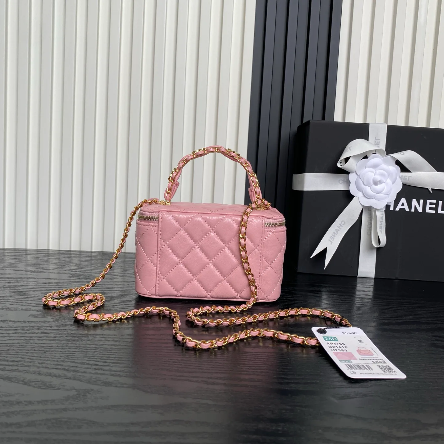 Women's Classic Handbags CHANEL 17364573
