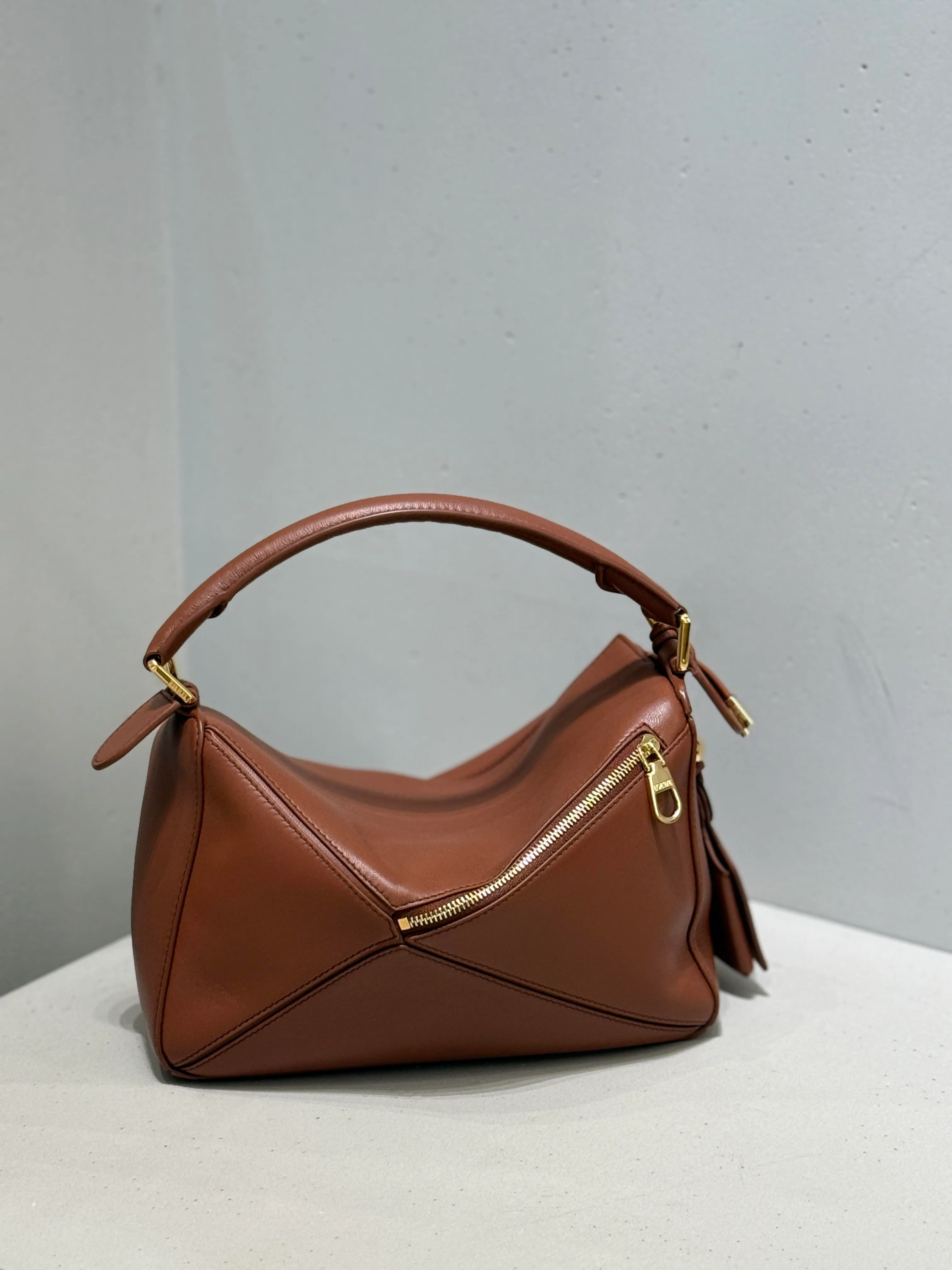 Women's Classic Handbags LOEWE 17270358