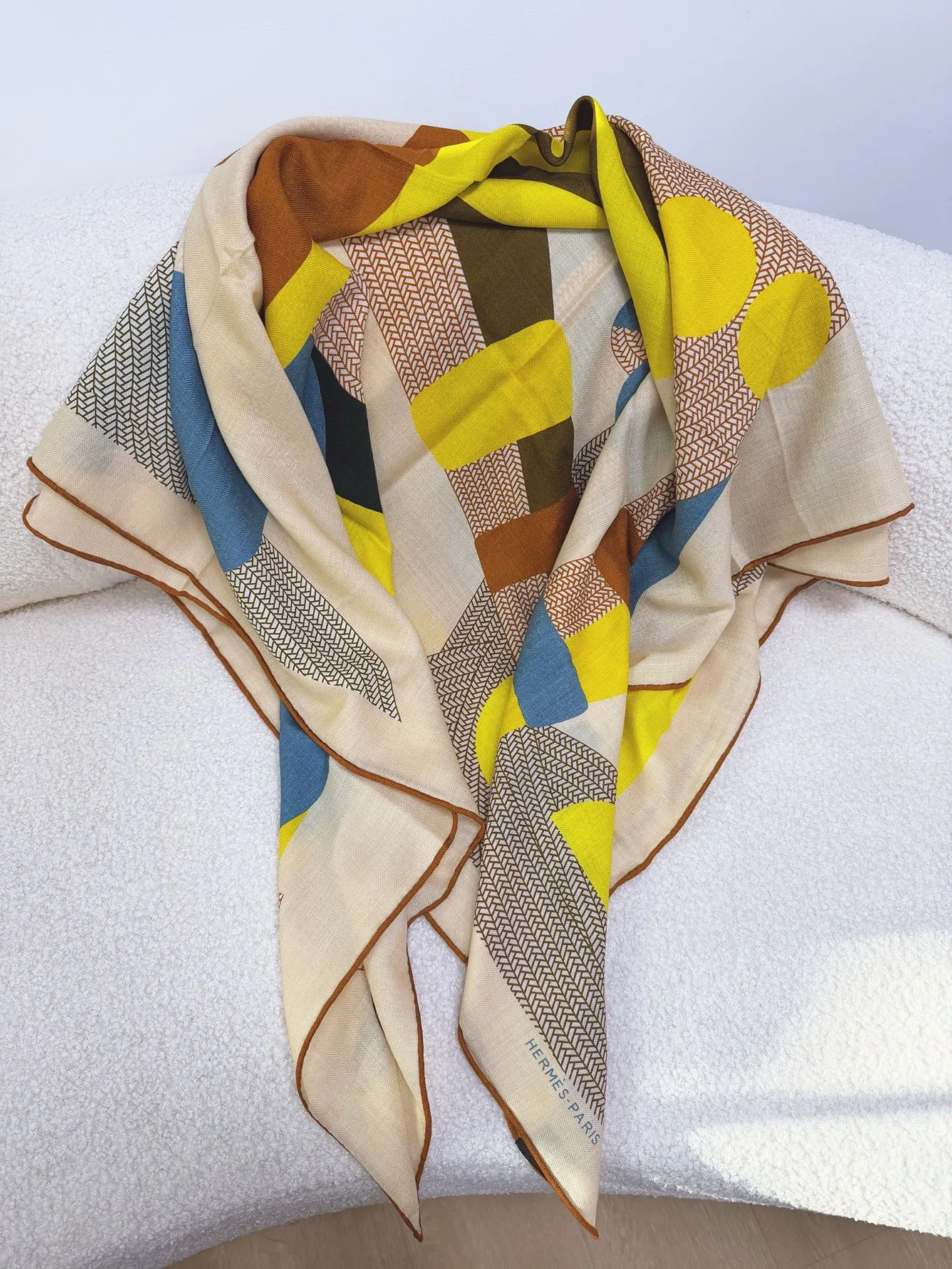 Silk Scarves HERMES 18003282