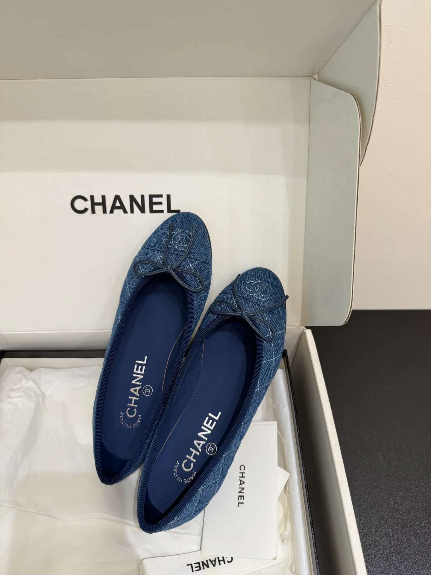 Women's Ballet Flats CHANEL 18080151