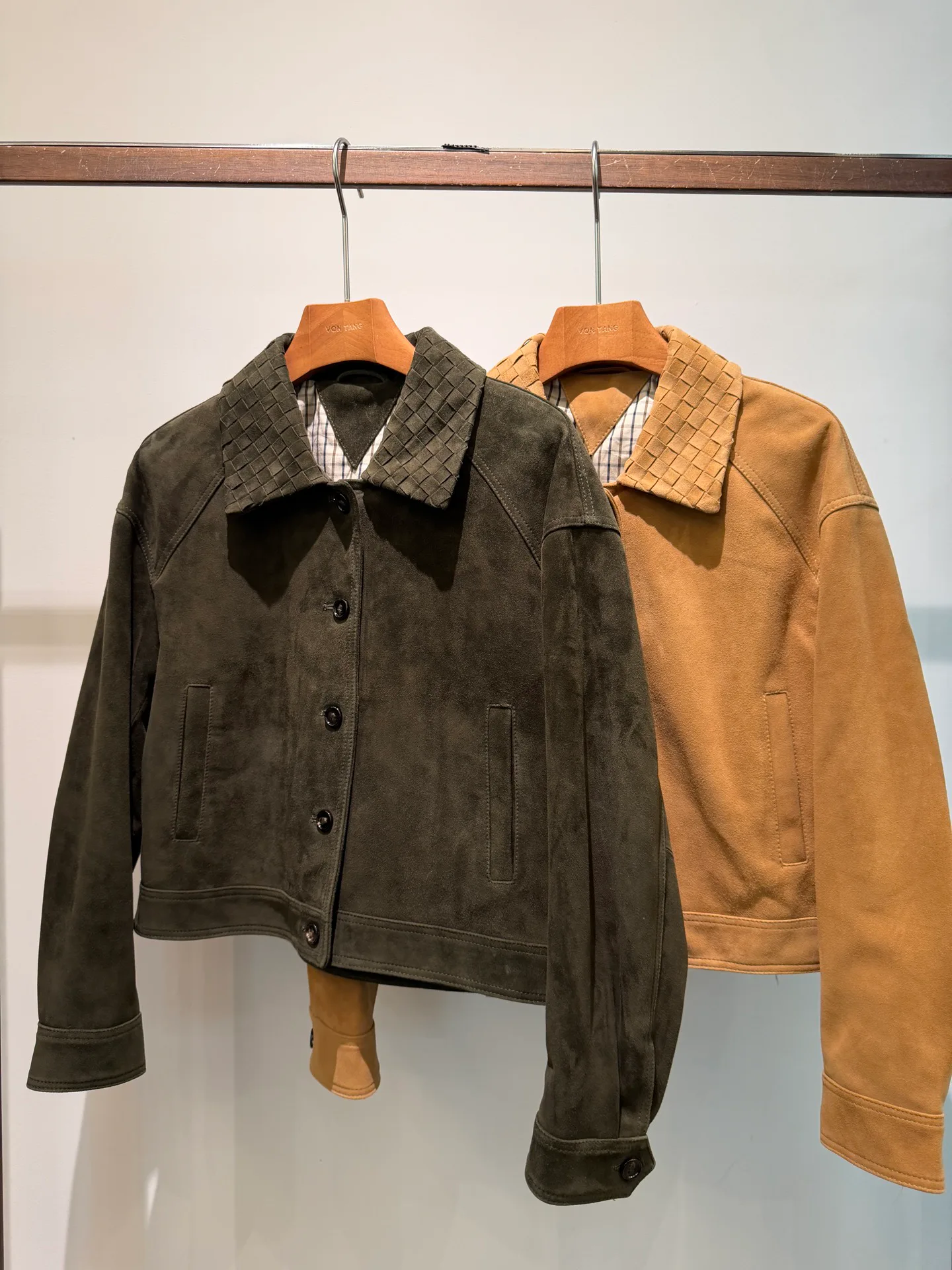 Women's Leather Jackets And Sheepskin Coats BOTTEGA VENETA 18227455