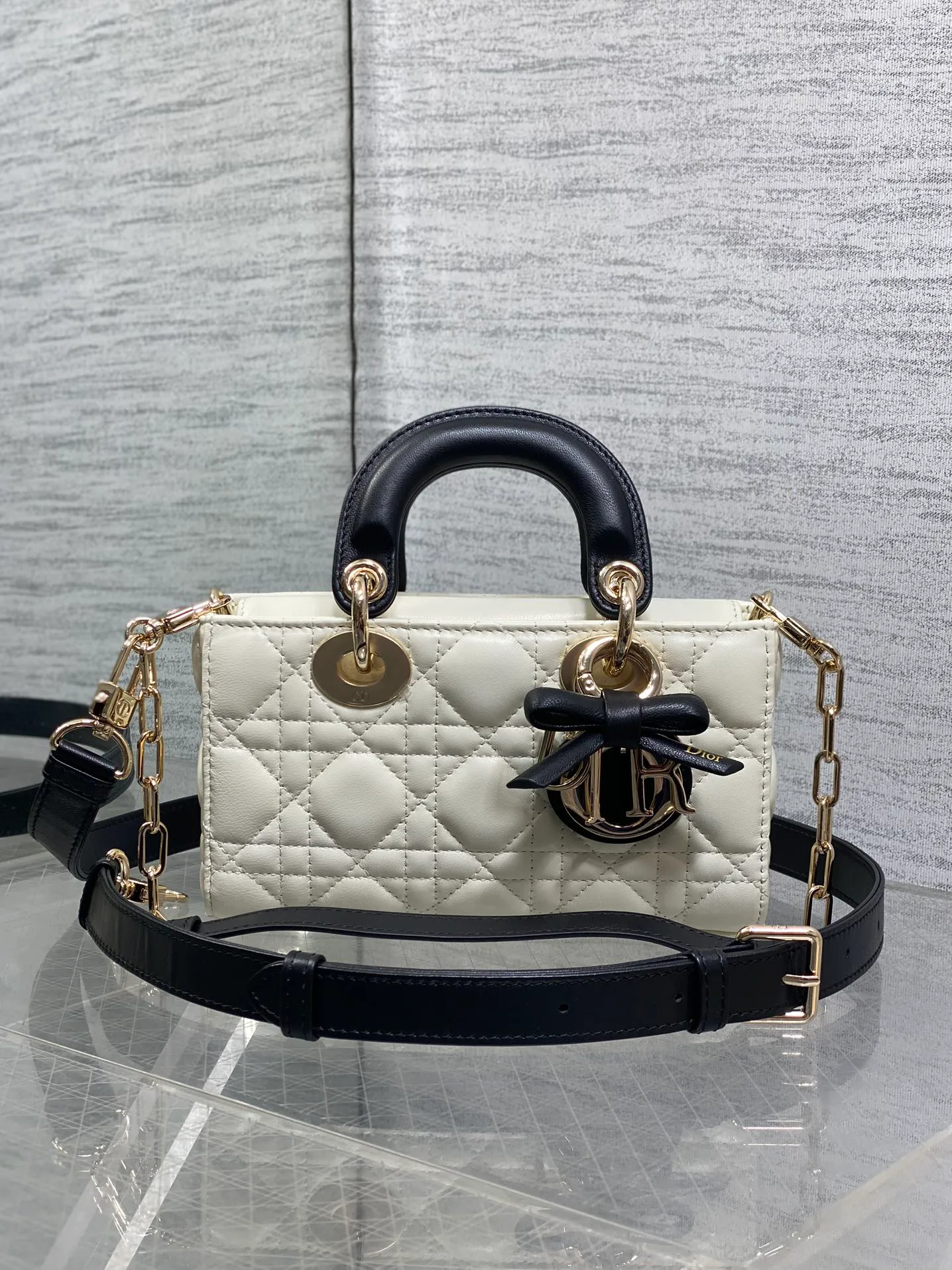 Women's Classic Handbags CHRISTIAN DIOR 18392924