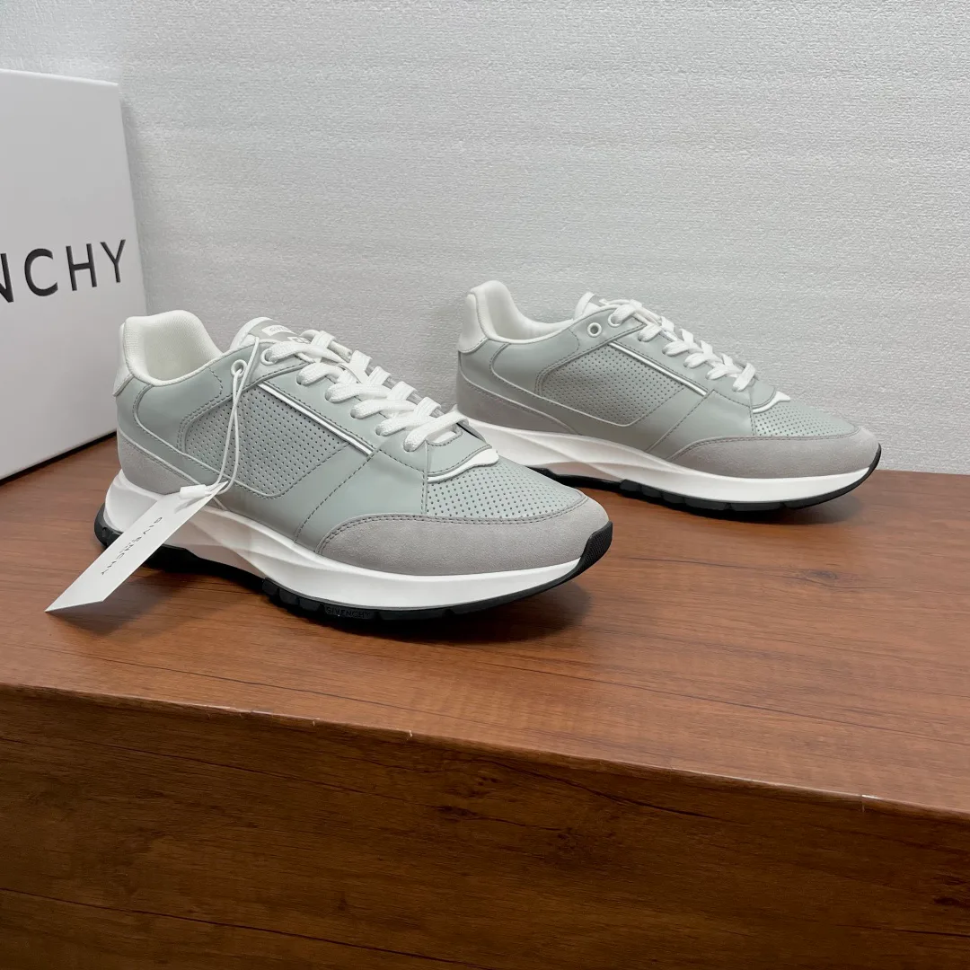 Men's Sneakers GIVENCHY 17307250