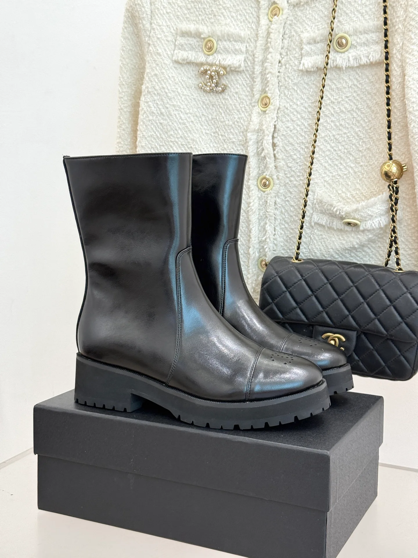 Women's Boots CHANEL 18004024