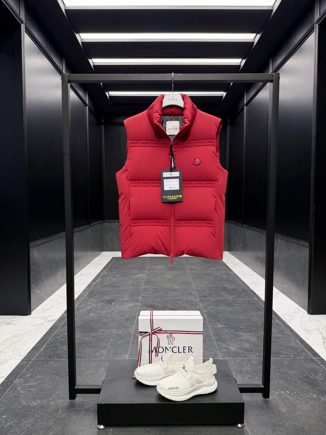 Women's Vests MONCLER 18188742