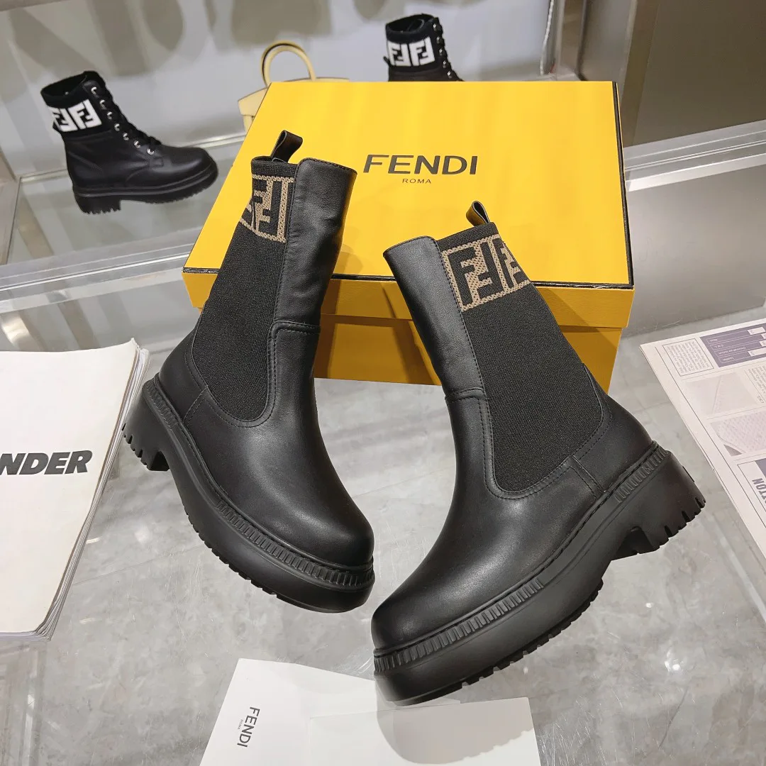 Women's Ankle Boots FENDI 18264013