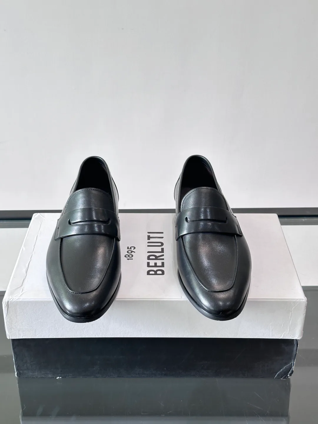 Men's Loafers And Dress Shoes BERLUTI 17982148