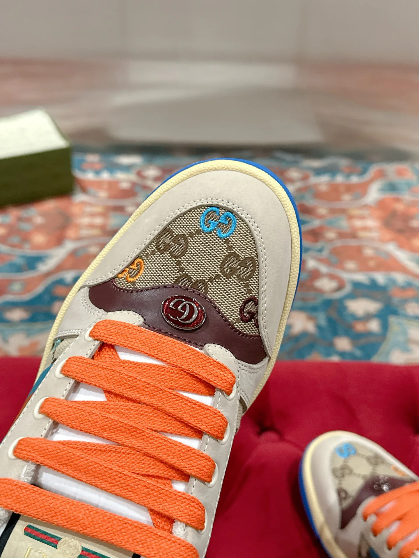 Women's Sneakers GUCCI 17956648