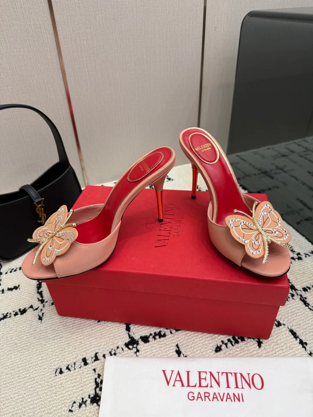 Women's Open-Toe Sandals VALENTINO 18049034