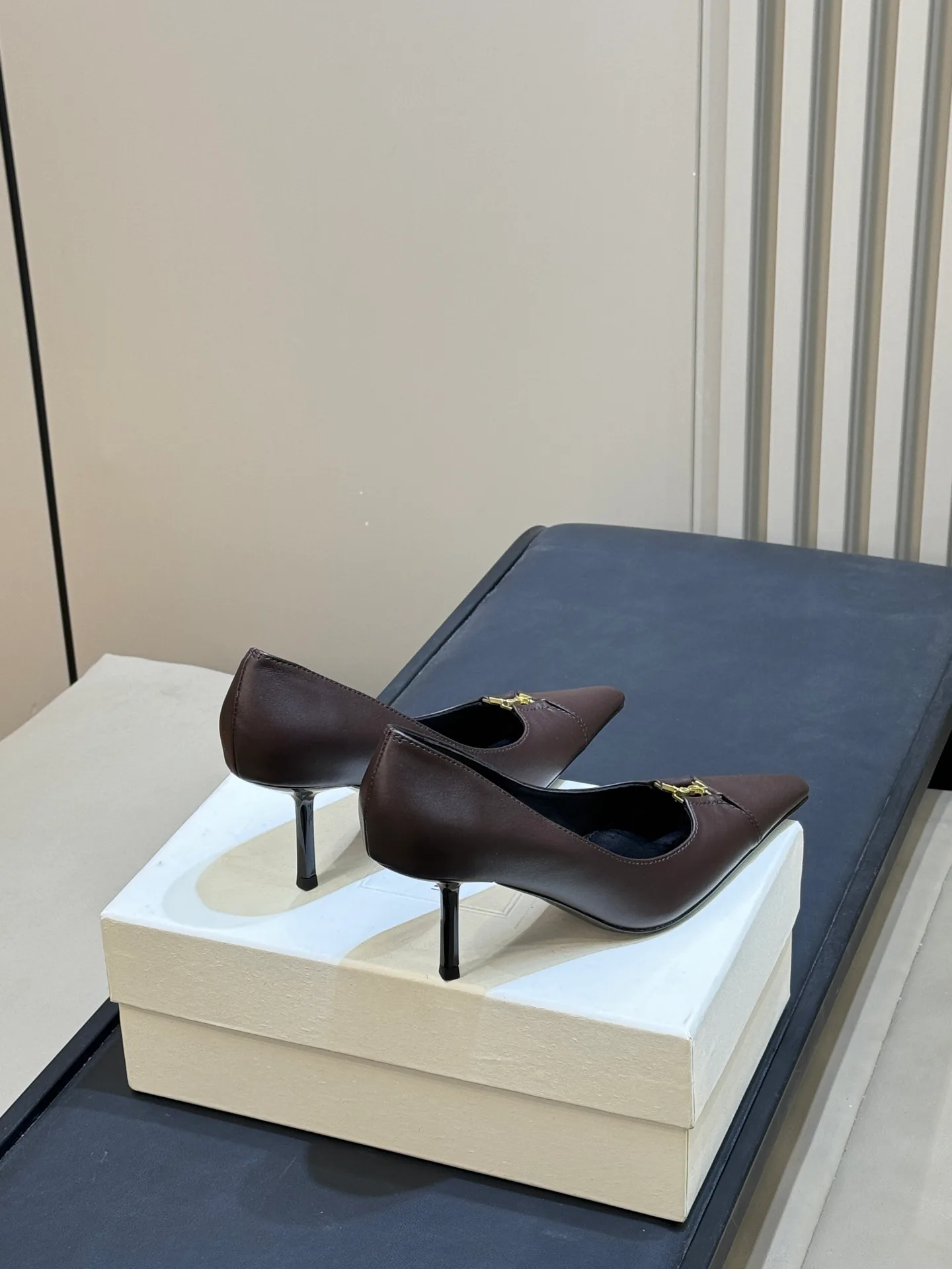 Women's Heels SAINT LAURENT 18073640