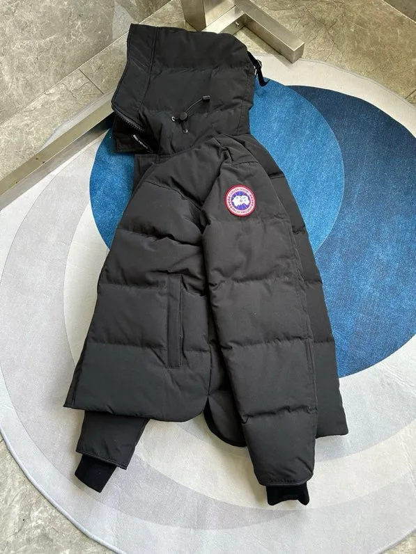 Women's Jackets And Down Jackets CANADA GOOSE 18111609