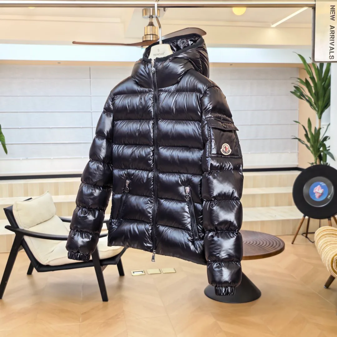 Men's Jackets And Down Jackets MONCLER 18281302
