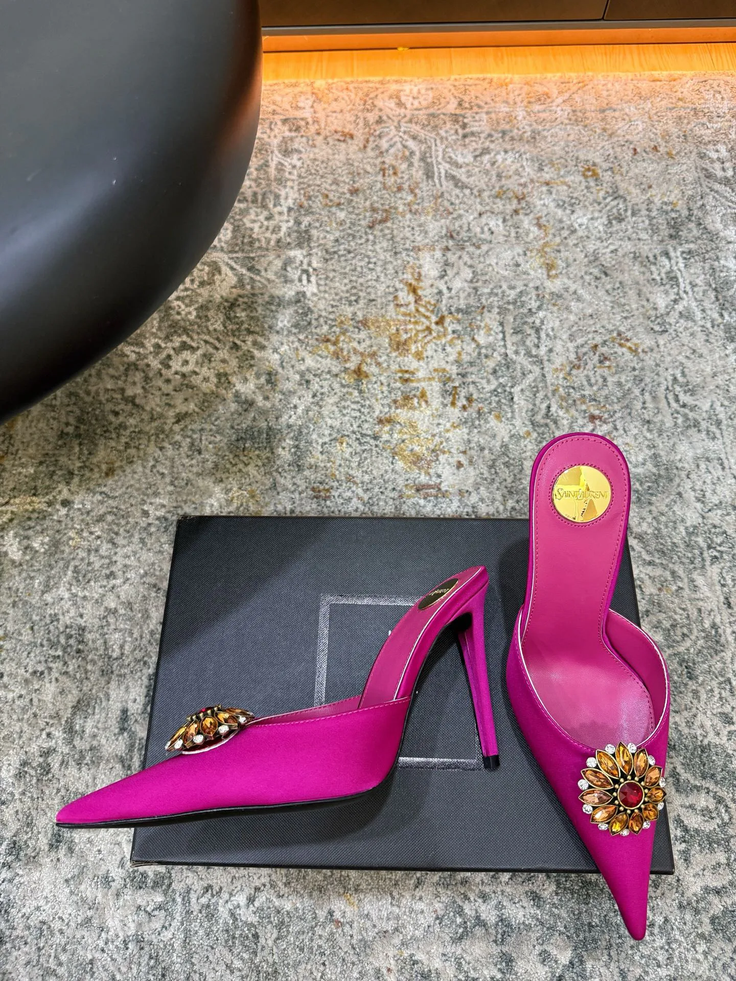 Women's Heels SAINT LAURENT 17923468