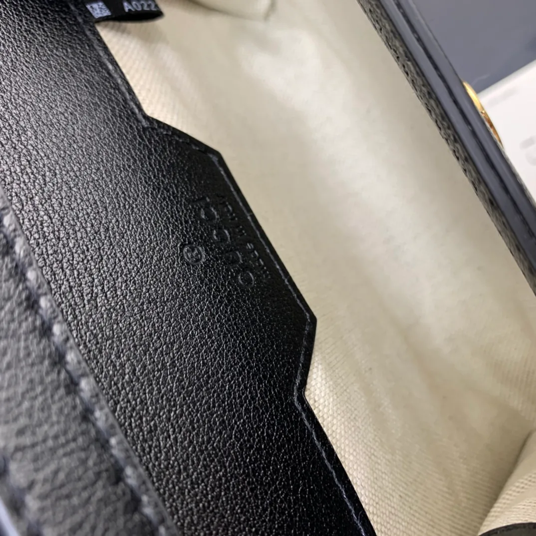 Women's Classic Handbags GUCCI 18262423