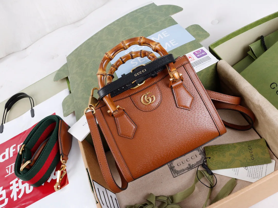 Women's Classic Handbags GUCCI 18065396