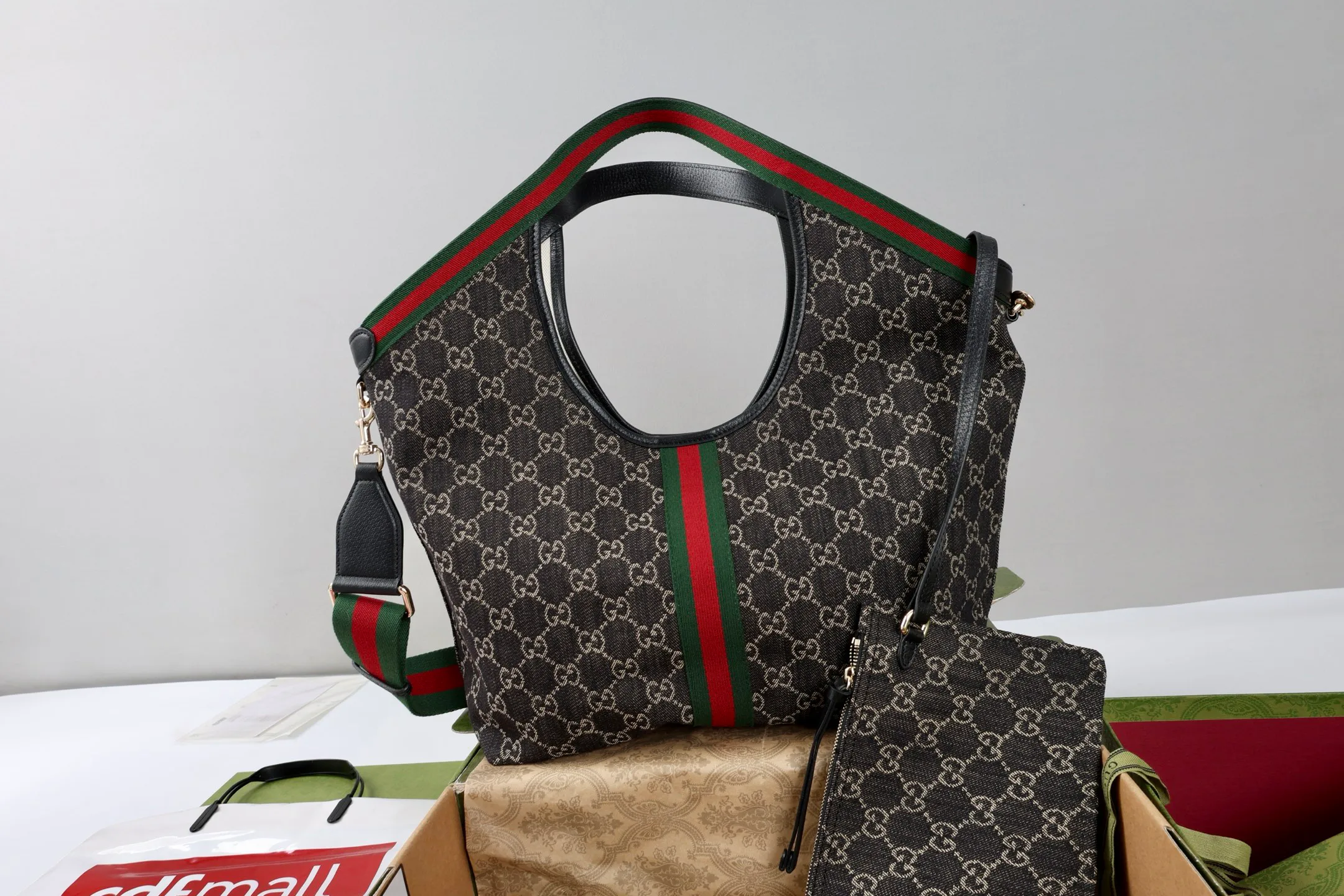 Women's Classic Handbags GUCCI 17886049