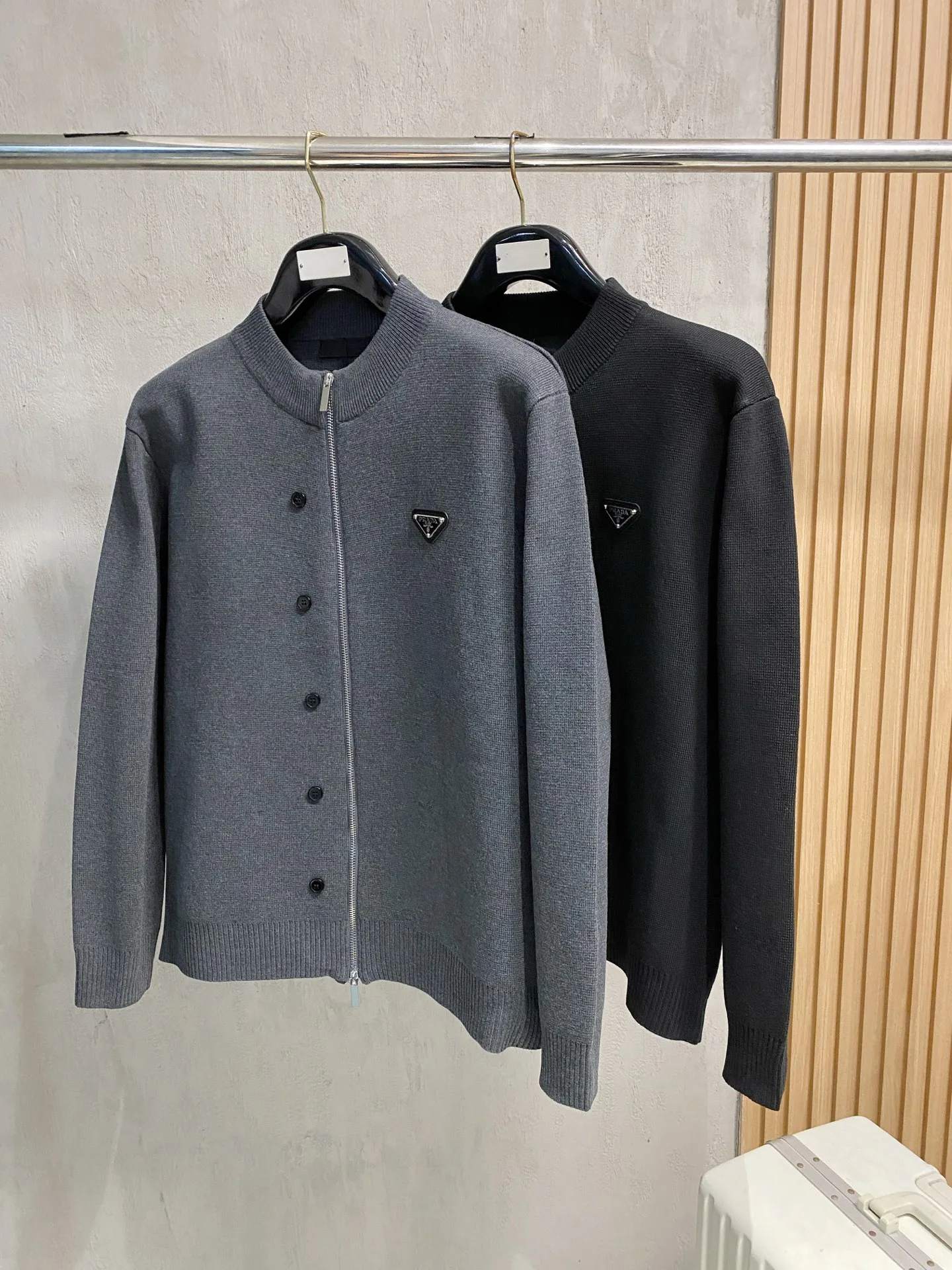 Men's Jumpers And Sweaters PRADA 18098212