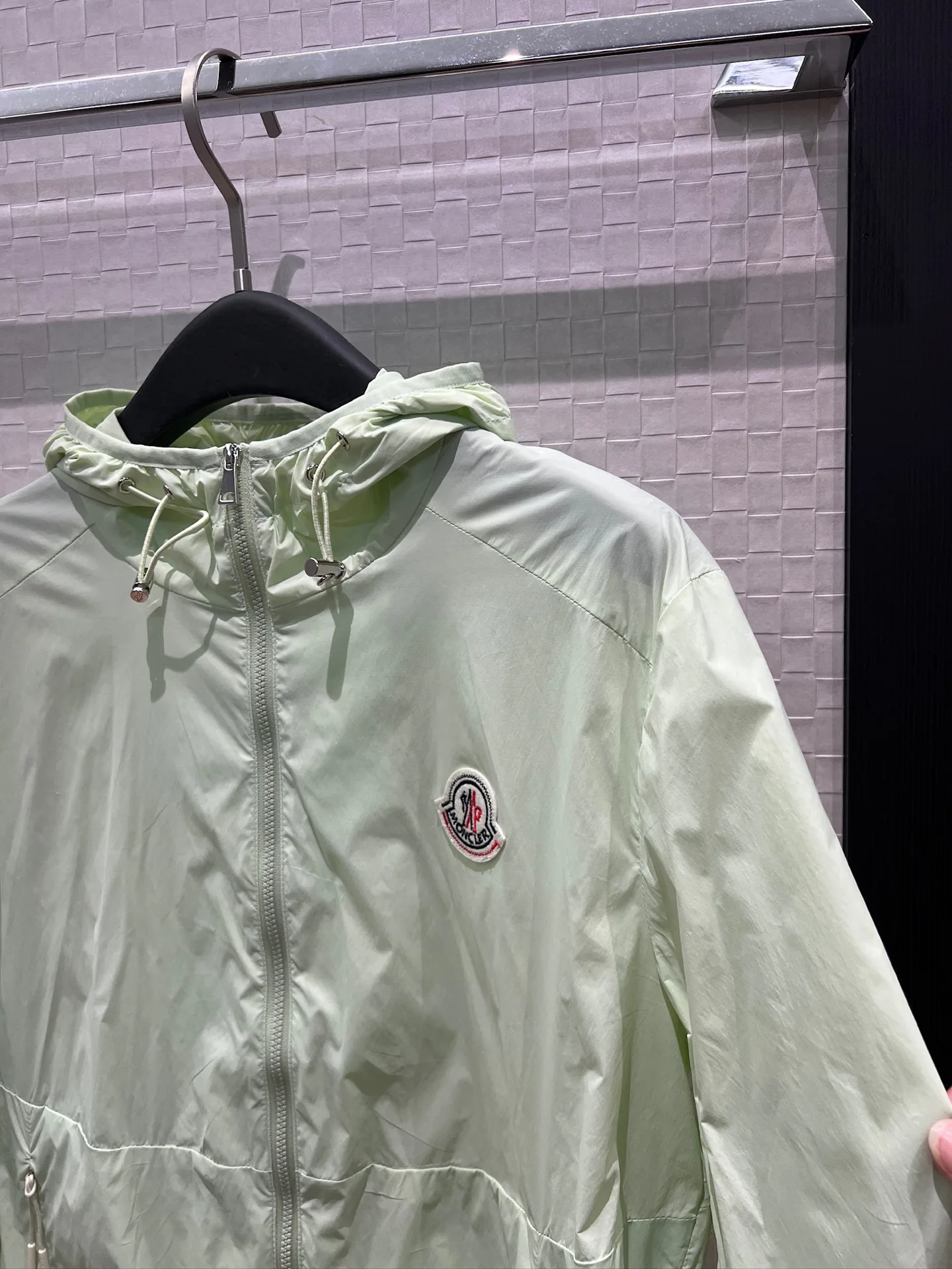 Women's Jackets And Down Jackets MONCLER 17278304