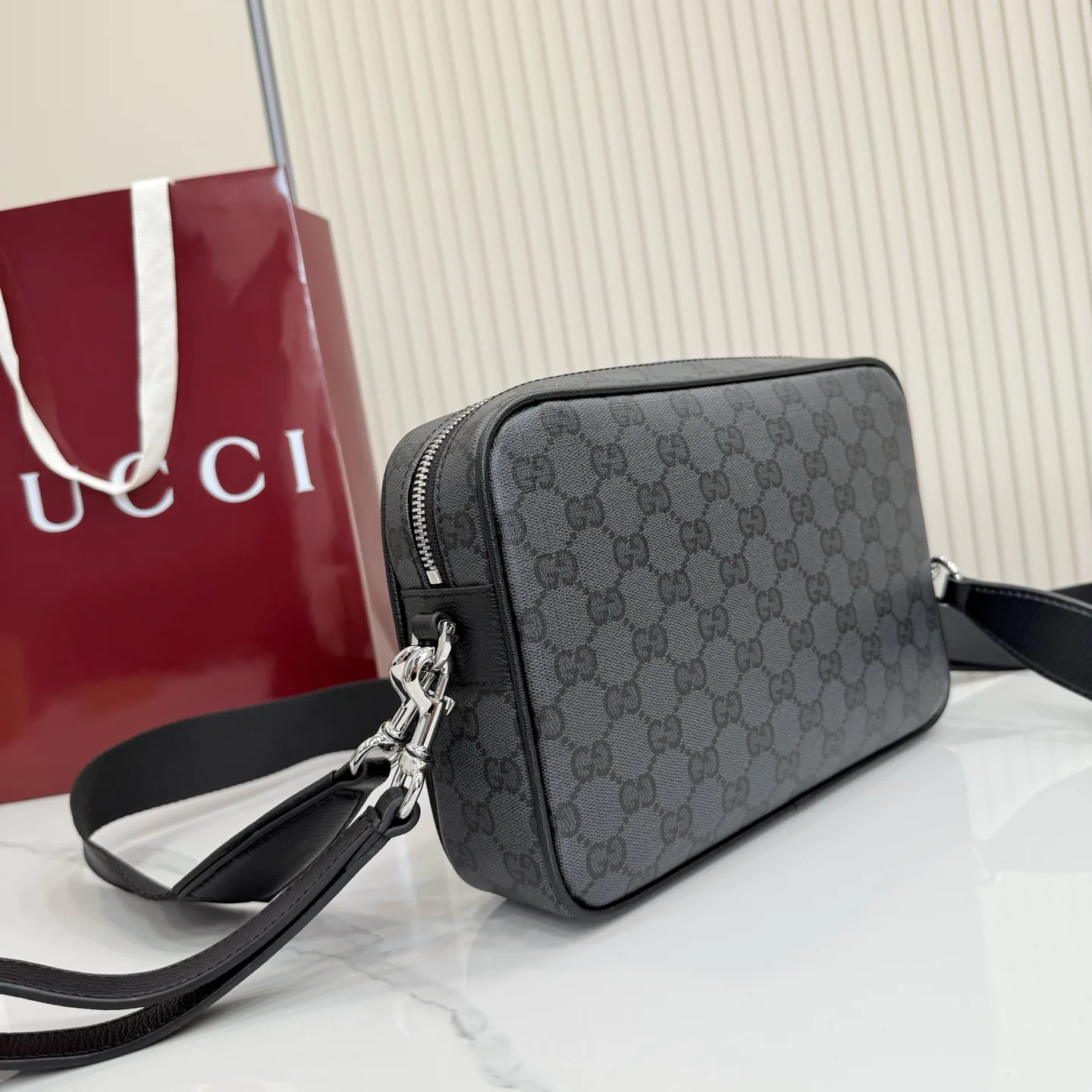 Women's Shoulder Bags GUCCI 17947866