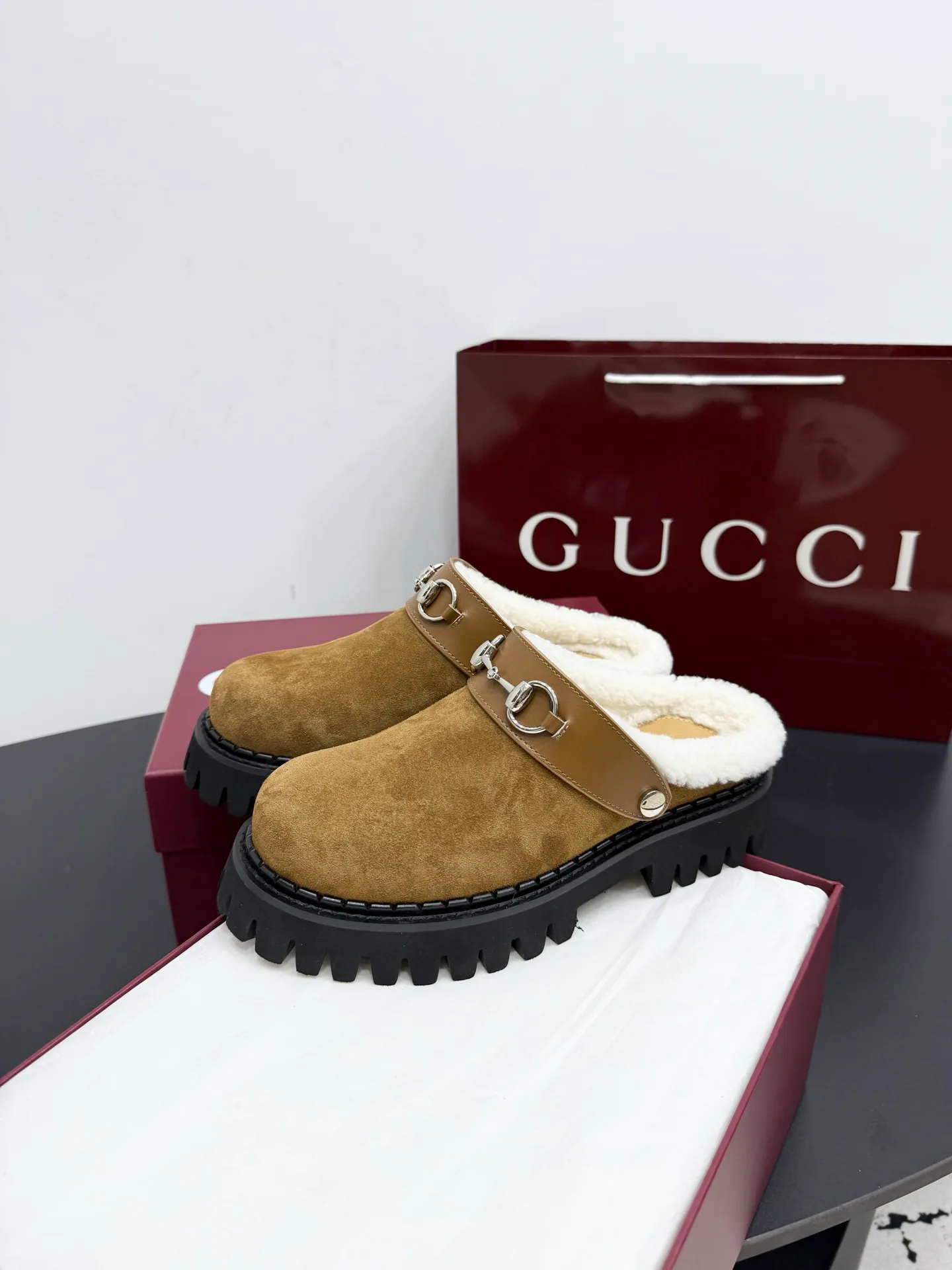 Women's Mules And Clogs GUCCI 18393365