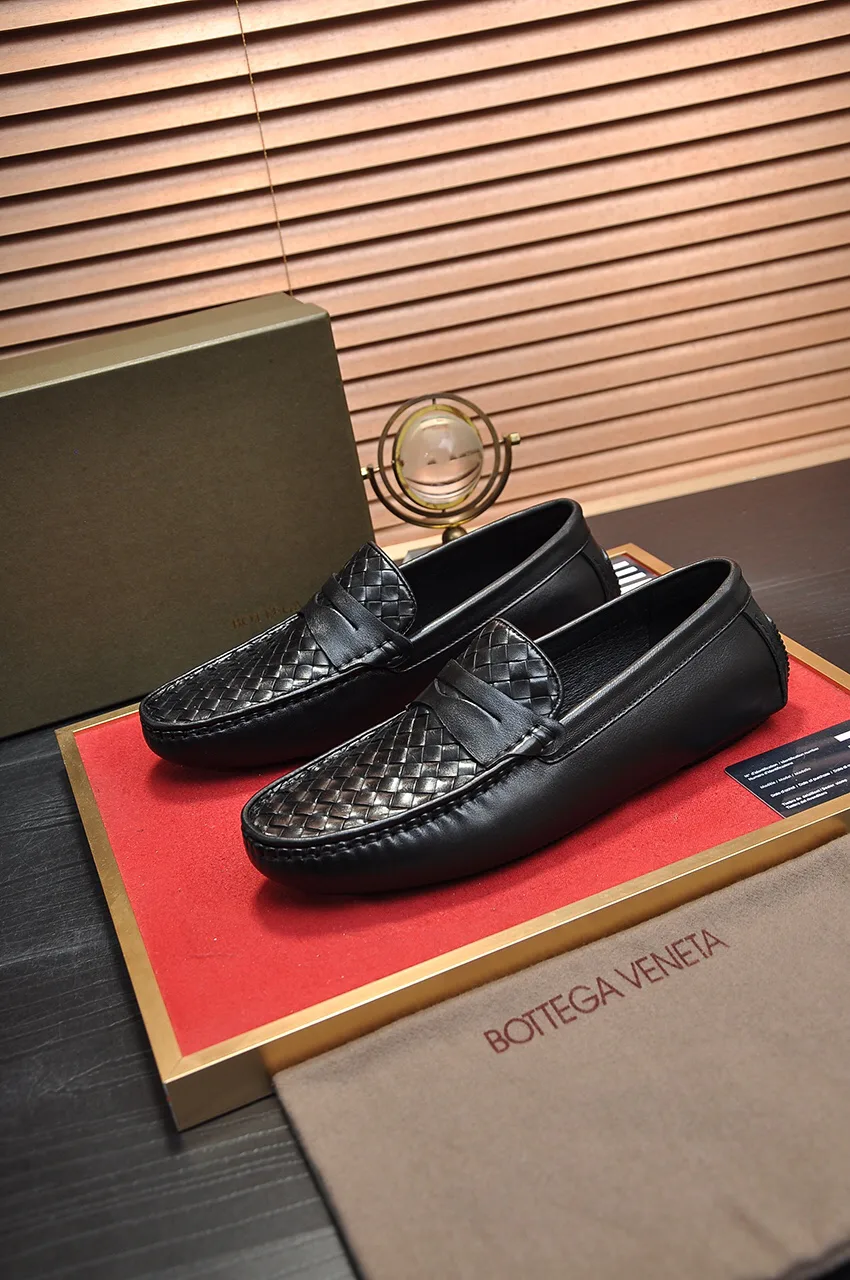 Men's Loafers And Dress Shoes BOTTEGA VENETA 18262208