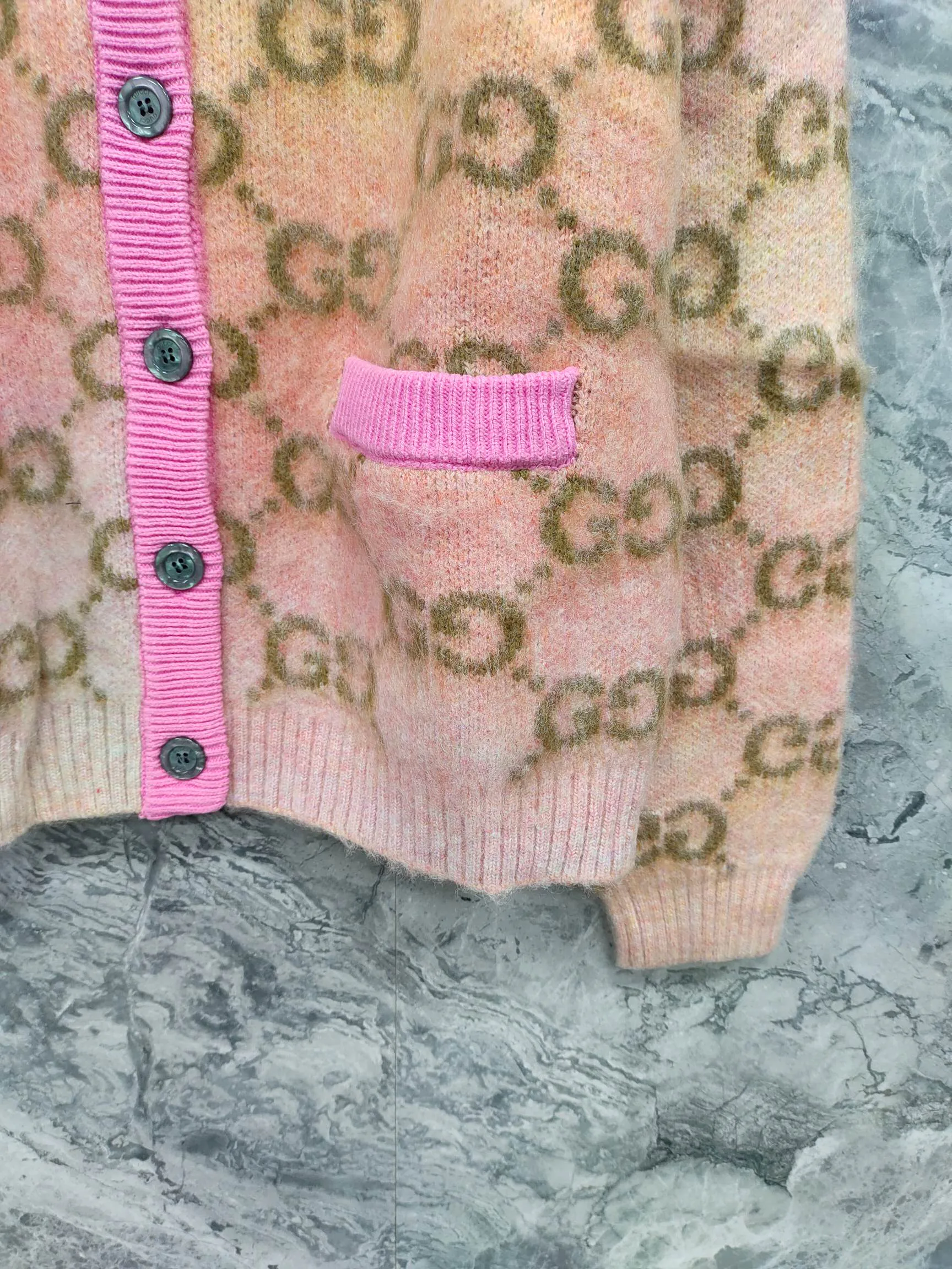 Women's Jumpers And Sweaters GUCCI 18417250