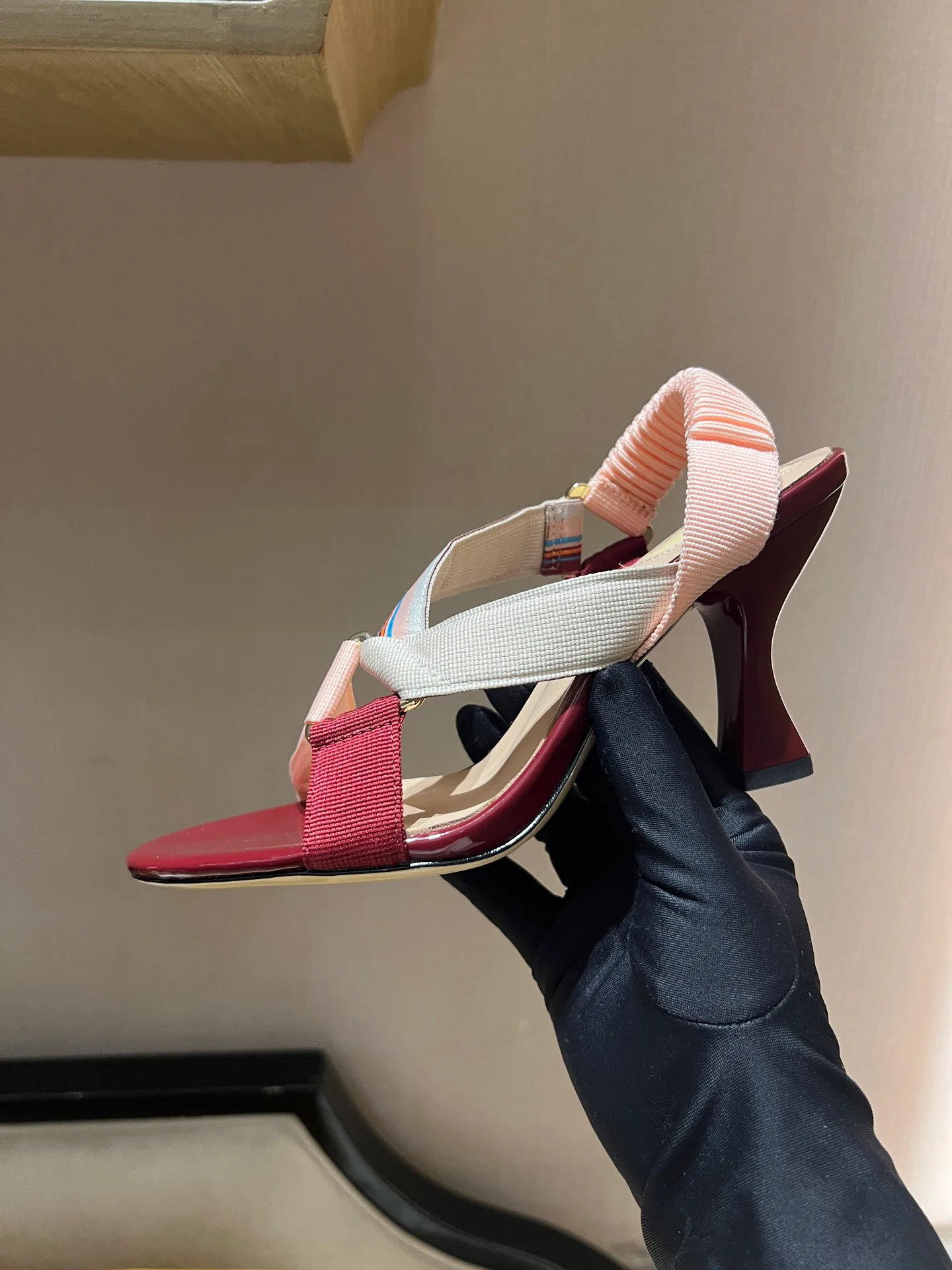 Women's Open-Toe Sandals FENDI 17762140