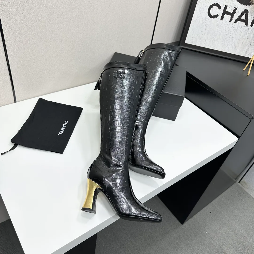 Women's Boots CHANEL 18366732